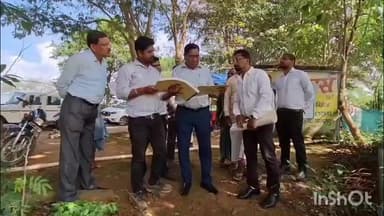 बास्तानार: कमिश्नर डोमन सिंह ने टाकरागुड़ा में गिरदावरी सत्यापन का लिया जायजा