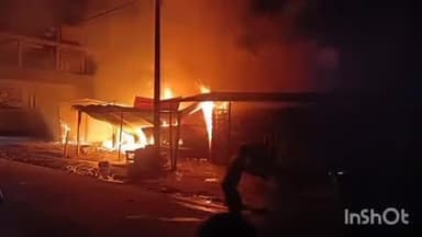 कोटवा: कोटवा मस्जिद के पास आग लगने से तीन दुकानों में रखा सामान जलकर हुआ खाक