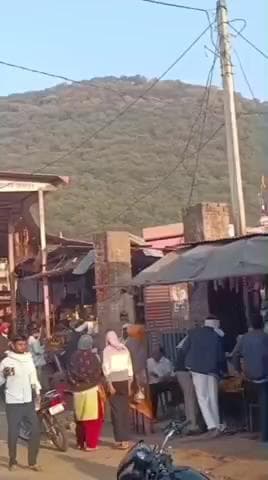 बस्सी: नई नाथ धाम मंदिर में भोले बाबा की फुल बेंगले शेष सजी आकर्षक झांकी, सुबह से श्रद्धालुओं का डाटा लगा रहा