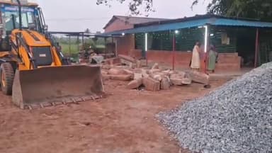 ஜமுனாமரத்தூர்: ஜமுனாமரத்தூர் பகுதியில் ஆதி அருணாச்சலேஸ்வரர் கோயிலில் தங்க நாணயங்கள் கண்டெடுப்பு