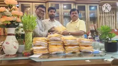 বিষ্ণুপুর ১: ১২০ জন তৃণমূলের সোশ্যাল মিডিয়া সেল এর কর্মীদের হাতে গেঞ্জি উপহারস্বরূপ তুলে দিলেন পরিবহন দপ্তরের প্রতিমন্ত্রী