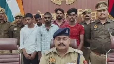 कैंपियरगंज: चिलुआताल पुलिस ने लूट करने वाले गिरोह के 5 लोगों को पकड़ा, सभी आरोपी दिन में क्रिकेट खेलते थे और रात में लूट करते थे