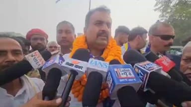 वज़ीरगंज: वजीरगंज विधानसभा से बसपा प्रत्याशी चितरंजन कुमार उर्फ चिंटू भैया द्वारा विशाल रोड शो किया गया