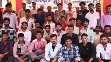 चिरैया: सीमा सुरक्षा के साथ एसएसबी करा रही है निःशुल्क इलेक्ट्रिक हाउस वायरिंग का प्रशिक्षण