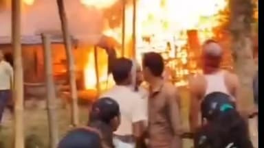 शंकरपुर: आग लगने से एक घर जलकर राख, शॉर्ट सर्किट से आग लगने की आशंका, लाखों का नुकसान