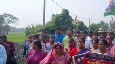 খেজুরি ২: কশাড়িয়াতে বিজেপির সমর্থিত এক ব্যক্তি চার বছরের শিশু কন্যাকে ধর্ষণের প্রতিবাদে খেজুরীতে বিক্ষোভ সমাবেশ করলো তৃণমূল