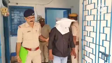 জয়পুর: গ্রাহক সেবা কেন্দ্রে কোটি টাকার প্রতারণা, বাঁকুড়ার জয়পুরে ব্যাঙ্ক শাখায় তুমুল বিক্ষোভ, গ্রেফতার ৩