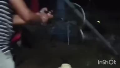 धरमपुरी: धानी के पलाश चौराहे से सर्प मित्र ने खतरनाक कोबरा का किया रेस्क्यू, जंगल में छोड़ा