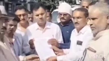 रायपुर कर्चुलियान: रीवा: रायपुर कर्चुलियान के किसानों ने धान को लेकर तहसीलदार को मुख्यमंत्री के नाम ज्ञापन सौंपा