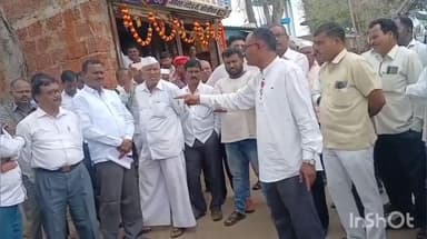 कवठे महांकाळ: तिसंगीत शक्तीपीठ महामार्गाची मोजणी रोखून धरली ,शेतकऱ्यांचा अधिकाऱ्यांना गर्भित इशारा