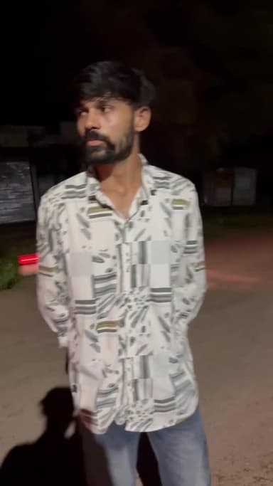 नंदी महाराज के सीघो में मछली वाला जाल फस गया था जैसे ही विकसित बुंदेलखंड की टीम को पता चला मौके पर तुरंत पहुंचे