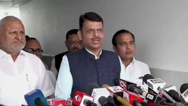 महाराष्ट्रातील तीन खेळाडूंचा देखील सत्कार राज्य सरकार करेल, त्यांना रोख रकमेचे पारितोषिक दिले जाईल - सीएम फडणवीस