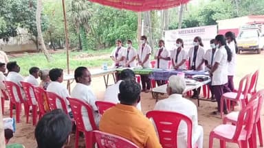 செய்யூர்: ஓதியூர் கிராமத்தில் சென்னை மீனாட்சி பிசியோதெரபி கல்லூரி மாணவர்கள் சார்பில் இலவச பிசியோ தெரபி மருத்துவ முகாம்