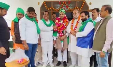 #लखनऊ कार्यक्रम के दौरान।
During program in @lucknow
@Bhartiya_Kisan_Sangthan
#भारतीय_किसान_संगठन
#राष्ट्रीय_अध्यक्ष
@National_President