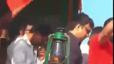 सौर बाज़ार: सौर बाजार के हाई स्कूल मैदान में तेजस्वी यादव ने आईपी गुप्ता के समर्थन में की सभा, समर्थन देने की अपील