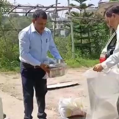 भोटा: पंचायत कोट लांगसां में पंचायत प्रतिनिधियों से सूचना मिलने पर सेवा भारती ने आपदा पीड़ितों की सहायता की: वीरेंद्र शर्मा