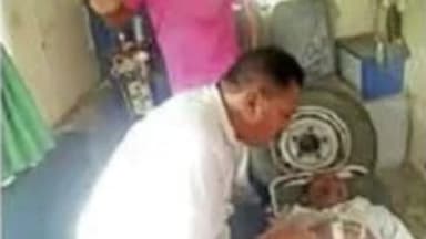 भवानीपुर: रूपोली प्रखंड के टिकापट्टी मैं सड़क दुर्घटना मैं शिक्षक घायल हायर सेंटर पूर्णिया रेफर