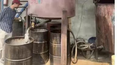 बहादुरगढ़: निजामपुर रोड पर परनाला गांव के पास अवैध प्लास्टिक वाशिंग की 6 फैक्ट्रियों पर प्रशासन की कार्रवाई