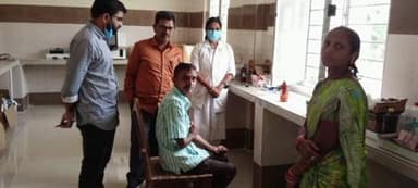 బెజ్జంకి: బెజ్జంకి మండలం తోటపల్లి ప్రాథమిక ఆరోగ్య కేంద్రాన్ని ఆకస్మికంగా తనిఖీ చేసిన జిల్లా వైద్యాధికారి డాక్టర్ ధనరాజ్