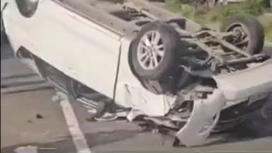 मुलताई: मुलताई के पास मंदिर से दर्शन कर लौट रहे युवकों की कार डिवाइडर से टकराई, 6 घायल