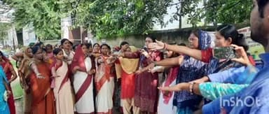 बेनीपट्टी: बेनीपट्टी के विद्यालय आहपुर, दामोदरपुर में ‘पहले मतदान, फिर जलपान’ अभियान से मतदाताओं को किया प्रेरित