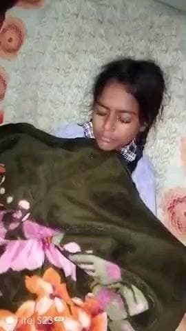 करछना: महेवा गांव के पास हाई वोल्टेज बिजली का तार अचानक टूटकर गिरने से कक्षा 2 की छात्रा झुलसी