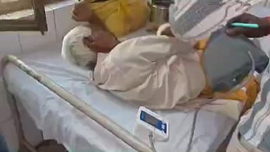 मानिकपुर: मानिकपुर बस स्टैंड में वृद्ध को ई-रिक्शा ने रौंदा, राहगीरों ने घायल वृद्ध को सीएचसी में कराया भर्ती