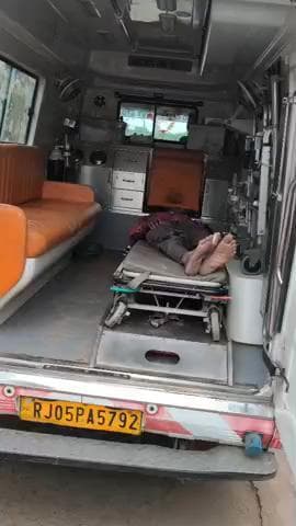 वैर: स्टेट मेगा हाईवे 45 वैर भुसावर रोड पर एक बाइक सवार युवक हादसे में घायल, किया गया भरतपुर रेफर