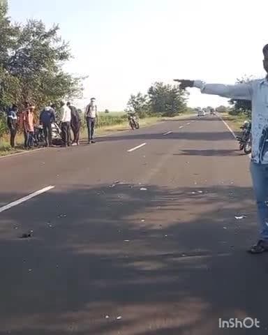 भातकुली: *अमरावती दर्यापूर राज्य मार्गावर नीलगाय आडवी गेल्याने दुचाकी चा अपघात दुचाकी चालक गंभीर जखमी म्हैसपुर फाट्याजवळील घटना