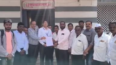 खुलताबाद: रासायनिक खतांच्या भाववाढीविरोधात सामाजिक कार्यकर्ते सतीश लोखंडे यांचा एल्गार, तहसीलदारांना निवेदन