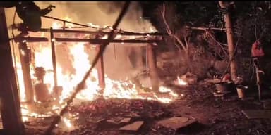 అవనిగడ్డ: పిట్టలంక గ్రామంలో అగ్నిప్రమాదం