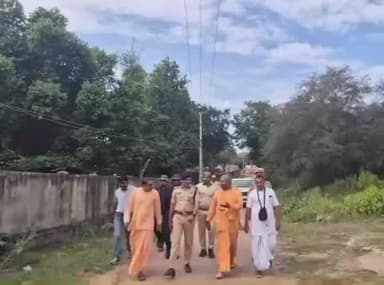 सीकरी: जिला पुलिस अधीक्षक ओमप्रकाश मीणा ने सीकरी थाना क्षेत्र में कई चौकियों का किया निरीक्षण, दिए दिशा-निर्देश