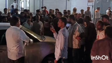 मल्हारगढ़: पिपलियामंडी कृषि मंडी के सामने नारकोटिक्स टीम ने कार की तलाशी ली, पंचनामा बनाकर छोड़ा