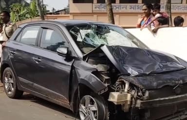 এগরা ১: কোলাঘাট হলদিয়া জাতীয় সড়কে রাধামনীতে বেপরোয়া প্রাইভেট কারে ধাক্কায় মৃত ১ জখম ৪,মৃতদেহের ময়নাতদন্ত তমলুক হসপিটাল