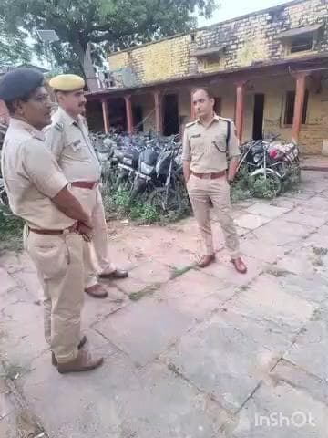 सरमथुरा: पुलिस अधीक्षक ने थाने का किया औचक निरीक्षण