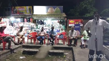 কুমারগঞ্জ: বিজেপি শাসিত আসামের বিরুদ্ধে ক্ষোভ, রবীন্দ্রনাথের গান গেয়ে কুমারগঞ্জে যুবফ্রন্টের তীব্র প্রতিবাদ