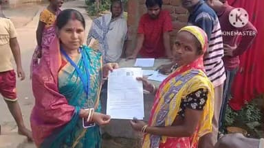 সাঁকরাইল: ভোটার তালিকা সংশোধনের অংশ হিসেবে ঝাড়গ্রাম জেলার একাধিক জায়গায় SIR-র জন্য শুরু হলো ইম্যুনেশন ফর্ম বিলির কাজ