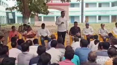 ইন্দপুর: বুথভিত্তিক শক্তি বৃদ্ধিতে তৃণমূলের কৌশল বৈঠক, SIR-এ ভোটার বাদ যাওয়ার অভিযোগে তৎপর গৌরবাজার তৃণমূল