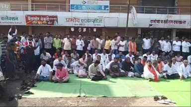 उमरखेड: शहरातील छत्रपती शिवाजी महाराज पुतल्यालागत पेट्रोप पंपाचे अतिक्रमण हटविण्यास सुरुवात