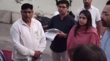 भरतपुर: भरतपुर में मतदाता जागरूकता की नई पहल, कलेक्टर कमर चौधरी ने किया बीएलओ सर्वे का औचक निरीक्षण