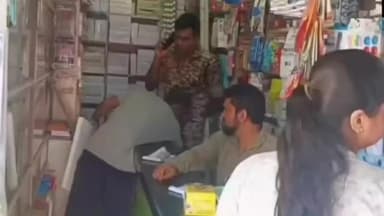 হলদিবাড়ি: দিনে দুপুরে প্রকাশ্য দিবালোকে বাইকের ডিক্কি ভেঙ্গে ৫০ হাজার টাকা নিয়ে চম্পট দিলো ছিনতাইকারী চাঞ্চল্য হলদিবাড়িতে