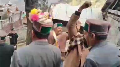 निचार: APMC के निदेशक और कांग्रेस के पदाधिकारी पानवी गाँव पहुँचे, आठारो मेले में लिया भाग