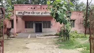 मौदहा: मंकराव के पास नेशनल हाइवे पर अज्ञात वाहन की टक्कर से बाइक सवार की हुई मौत