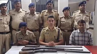 नौबतपुर: नौबतपुर पुलिस ने बाबूपुर गांव से हथियार के साथ एक व्यक्ति को किया गिरफ्तार