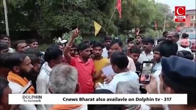 कम दाम में फ़सल विचने से नाराज़ किसानों ने कृषि उपज मंडी मगरोनी में दिया धरना