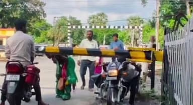 स्लीमनाबाद: बीसीएम मशीन से डीप स्क्रीनिंग और ओवरहॉलिंग कार्य के चलते सलैया फाटक एक सप्ताह तक बंद रहेगा