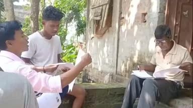 পূর্বস্থলী ১: পাঁচরোকীতে নির্বাচনী লিস্টে BJP-র BLA-র দুটি এপিক নম্বর, তৃণমূলের প্রশ্ন—‘ভোটার সংশোধনী করবে কে? ঘটনায় রাজনৈতিক তরজা