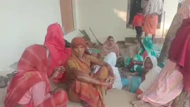 चायल: गुगवां के पास गायों के झुंड ने बुजुर्ग को रौंदा, इलाज के दौरान हुई मौत; व्यक्ति बैंक से पैसा निकालने जा रहा था साइकिल से