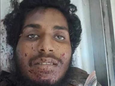 వినుకొండ పట్టణ శివారులో రోడ్డుపై పడివున్న యువకుని మృతదేహాఁ