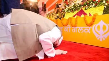 कांके: पीपी कंपाउंड स्थित गुरुनानक स्कूल में गुरुनानक जयंती पर आयोजित प्रकाश उत्सव में राज्यपाल हुए शामिल